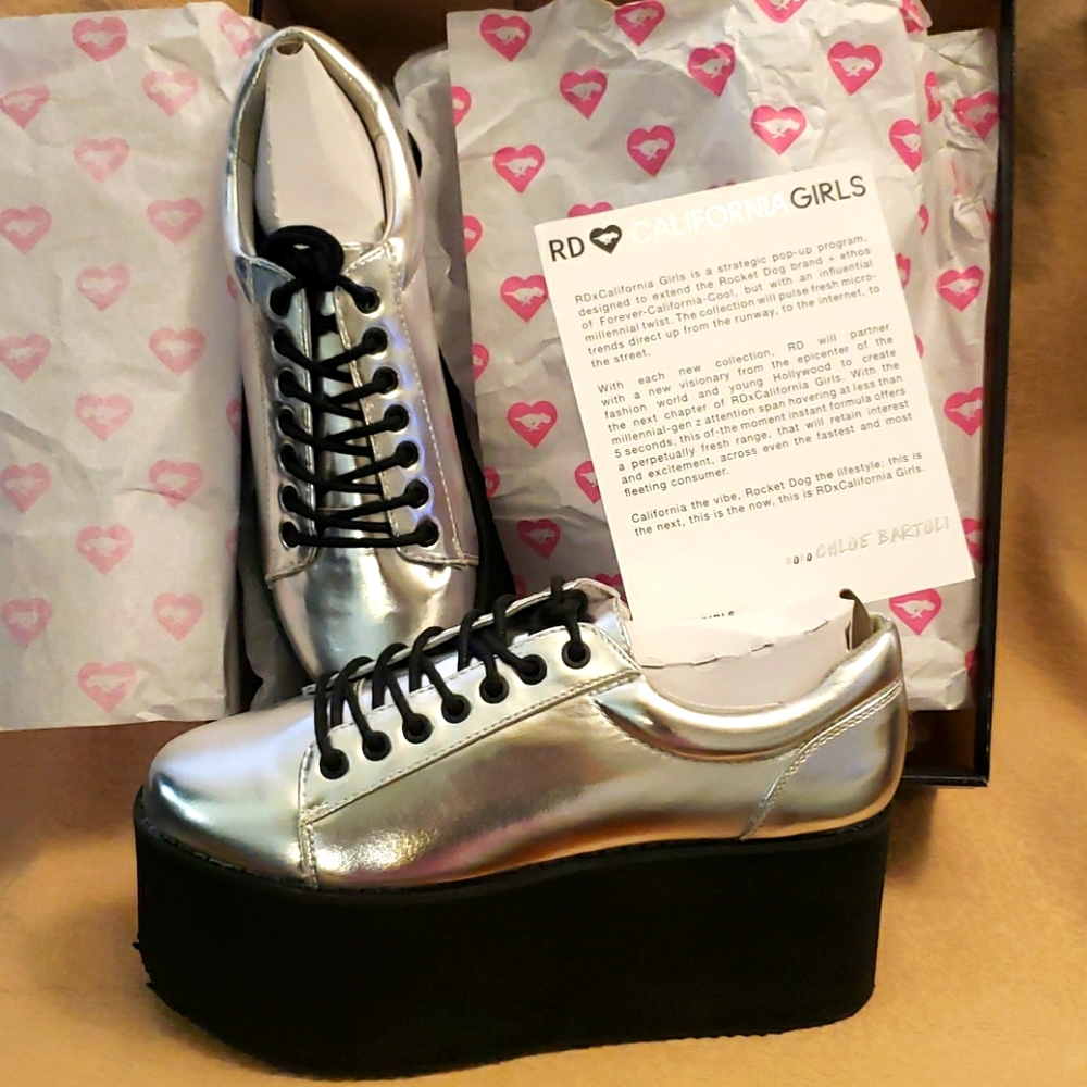 NWT -- Rocket Dog - Acid Rock Little Gem